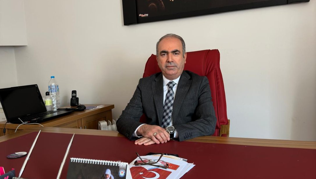 İLÇE MİLLİ EĞİTİM MÜDÜRÜMÜZ BEHCET TEKDEMİR'İN 29 EKİM CUMHURİYET BAYRAMI MESAJI