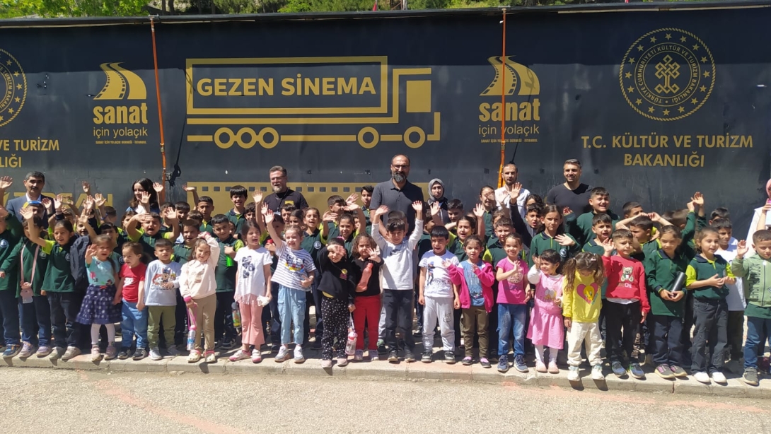 GEZEN SİNEMA İLÇEMİZE GELDİ..